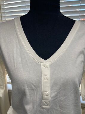 (New) Banana Republic Cream Henley Button V-Neck Top